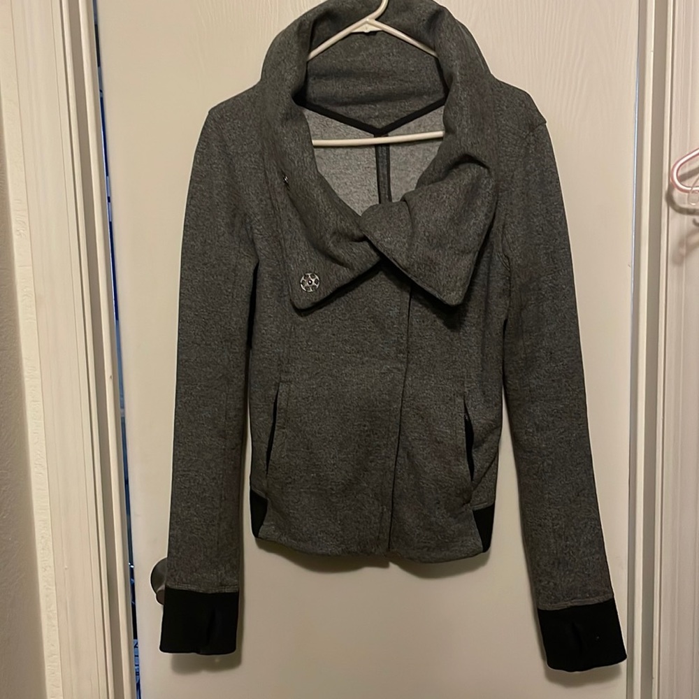 Super cute Lululemon jacket